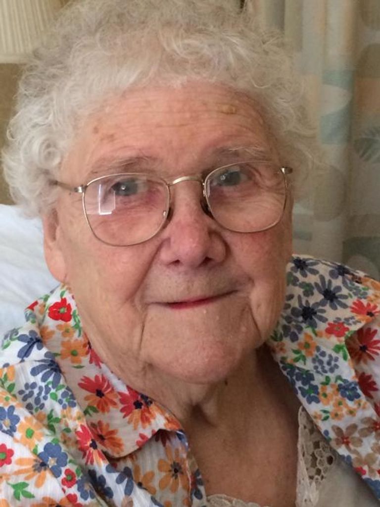 Lillian "Connie" Caroline (Huggins)  Hall