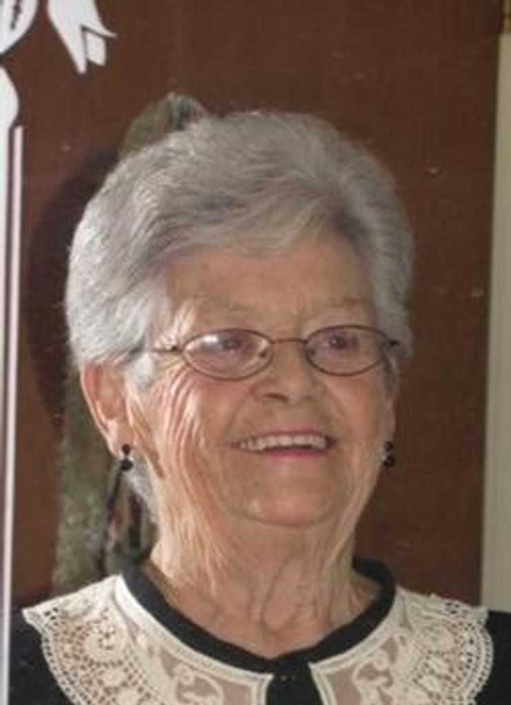 Yvonne C. (Lalumiere) (Iannalfo) Houston