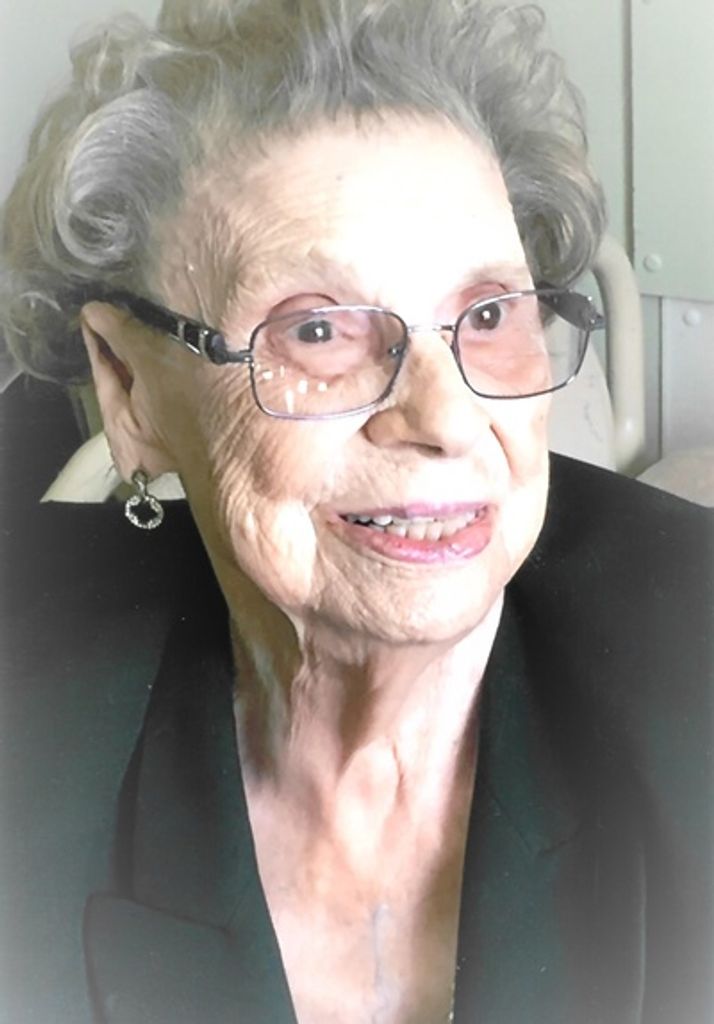 Eva John Profile Photo