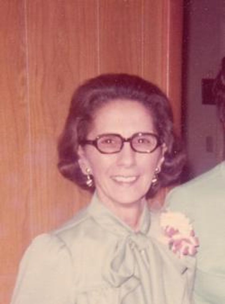 Viola Deines Profile Photo