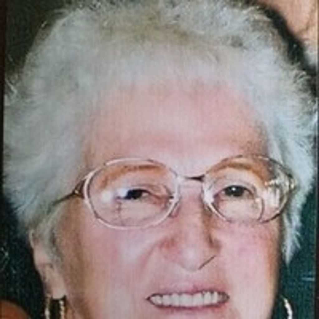Muriel E (Walsh) Schlicht