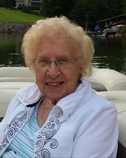 Mary Lou McKain's obituary image