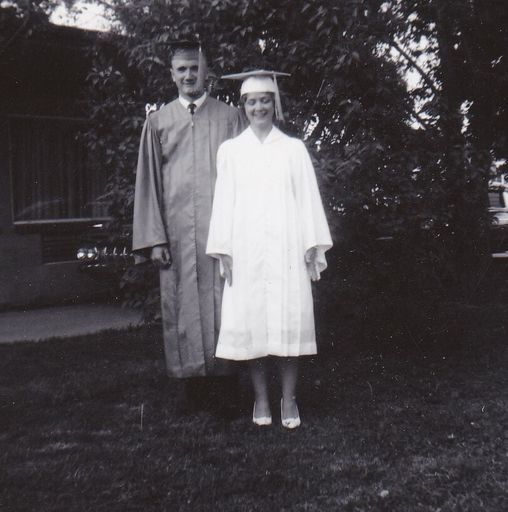 Carolyn J. (Bergstrom)  Bohl photo gallery thumbnail 111 of 133