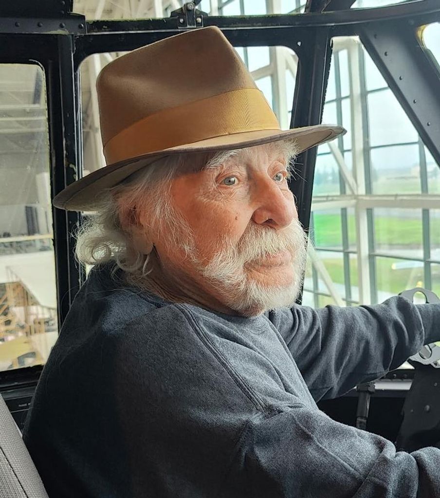 Bill Lawrence Williams Profile Photo
