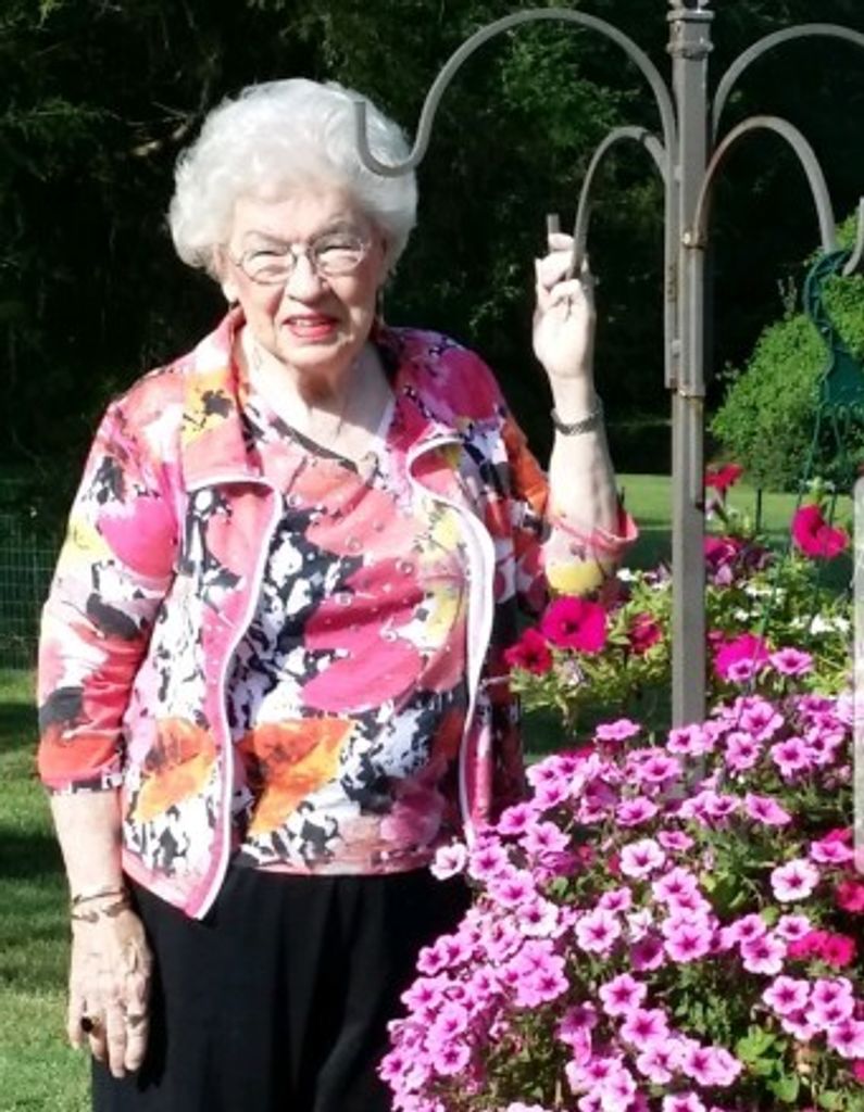 Shirley Blackwell Gray