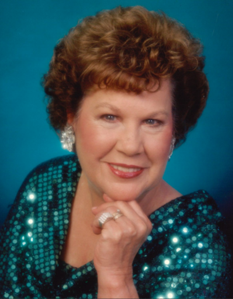 Versie Lee Smith Profile Photo