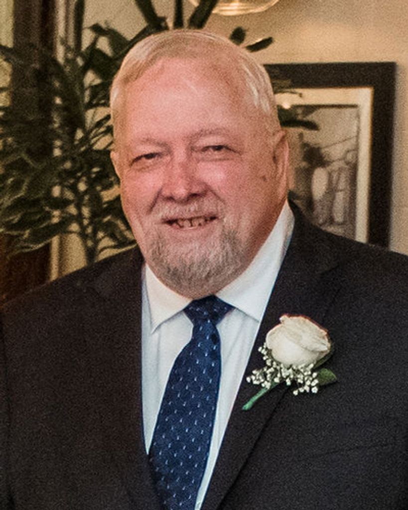 Robert Michael Cummins Profile Photo