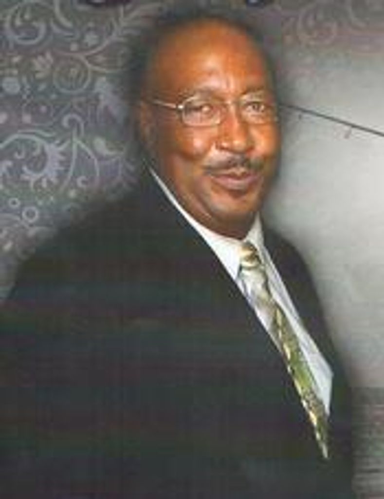Kenneth Lewis Profile Photo