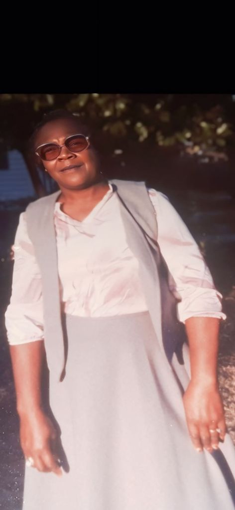 Mother Lillie Snead Profile Photo