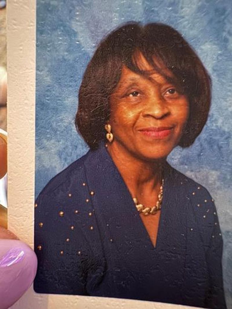 Mrs. Georgia Belle Davis Profile Photo