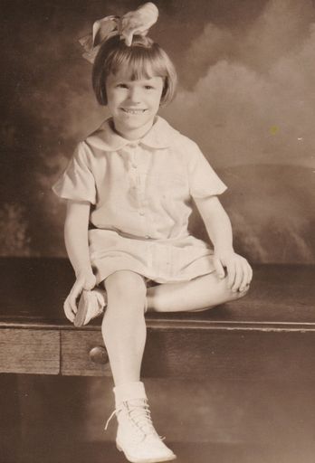 Bonnie Cashen photo gallery thumbnail 8 of 17