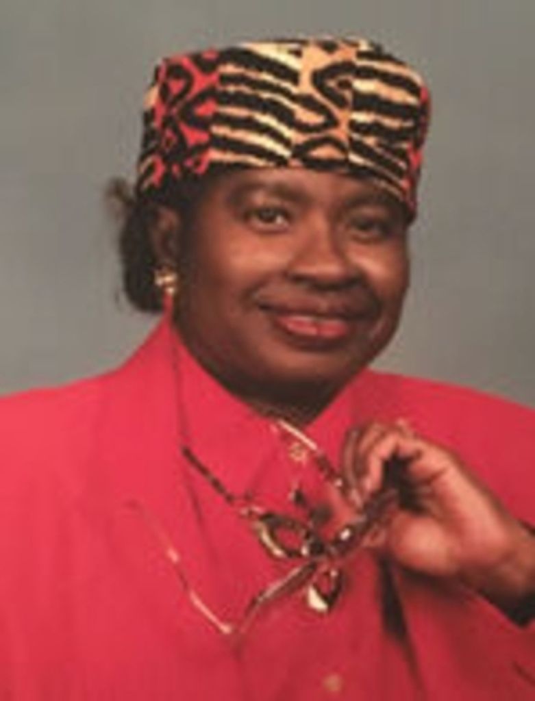 Lola Lestrick