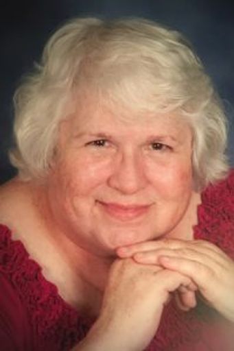 Linda  Maria Lohman Profile Photo