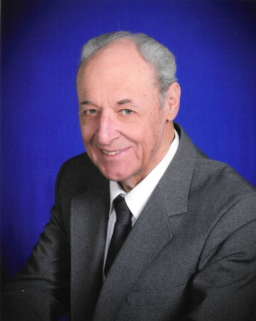 Thomas John Golab Profile Photo