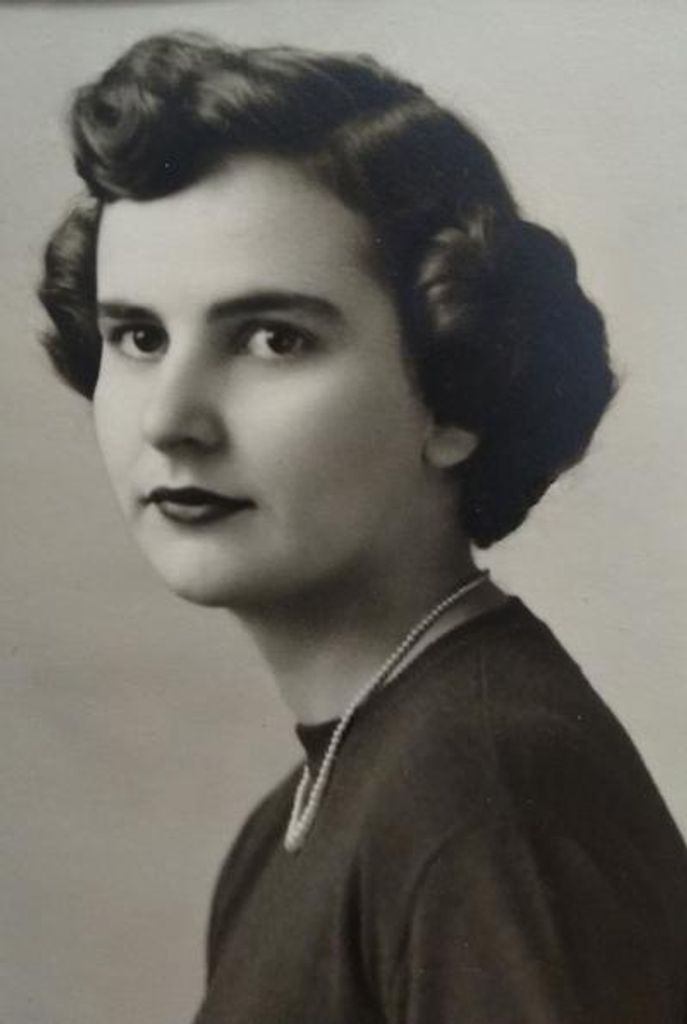 Pauline Elise Hall Profile Photo