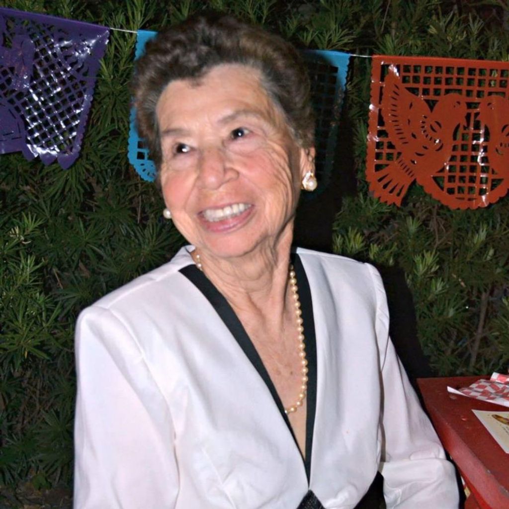 Eva Guadalupe Plaza
