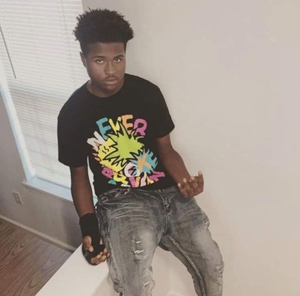 Mr. Esean Smith Profile Photo