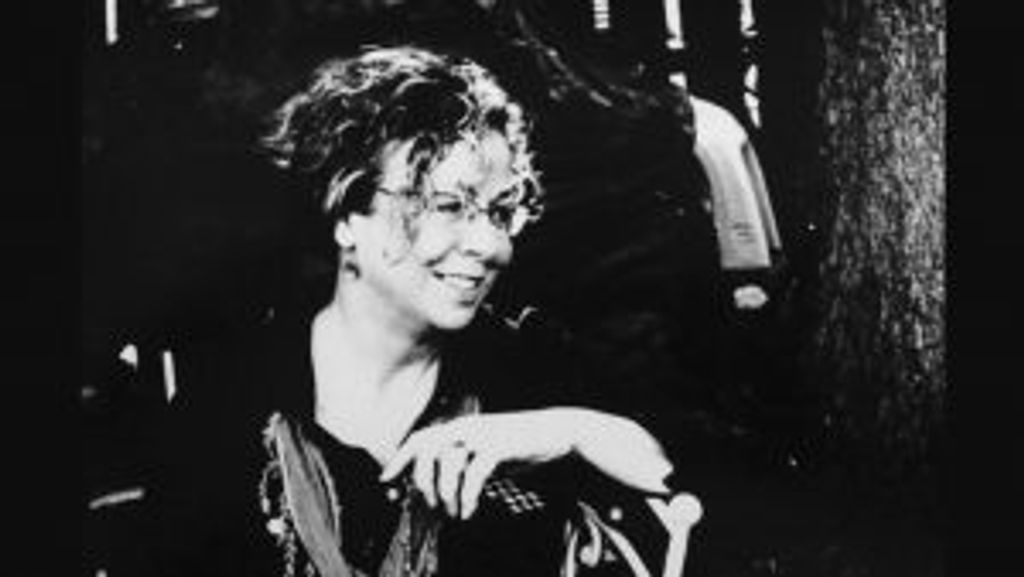 Elva Kenney