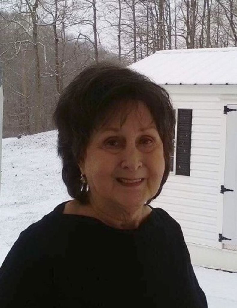 Linda Kay (Briggs)  Kurtz