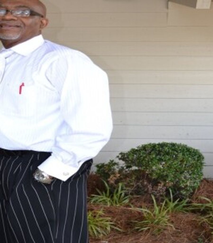 Minister Curtis Chandler