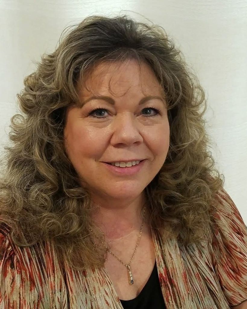 Lisa G Zell (Kapperman Dixon) Profile Photo