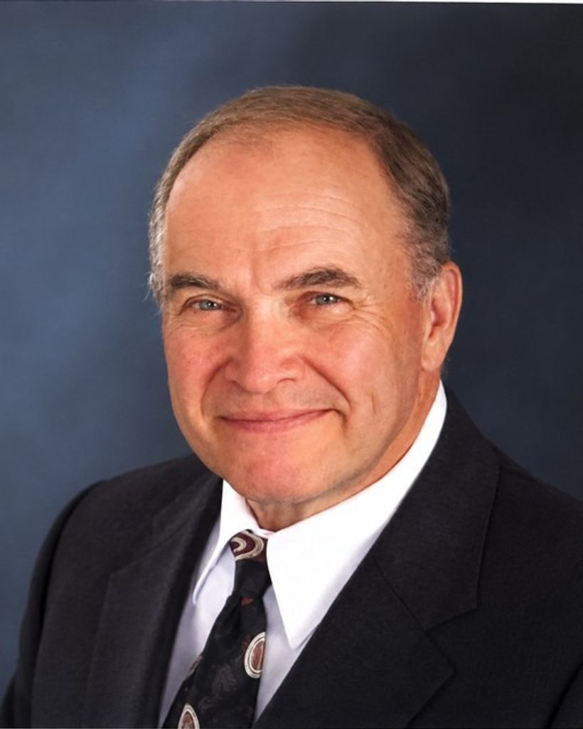 Michael James Holdenried Profile Photo