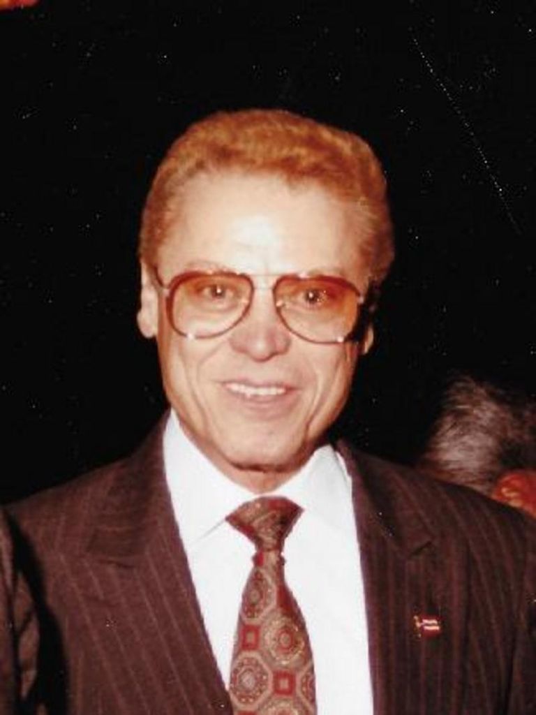 Isabelino Candelaria Profile Photo