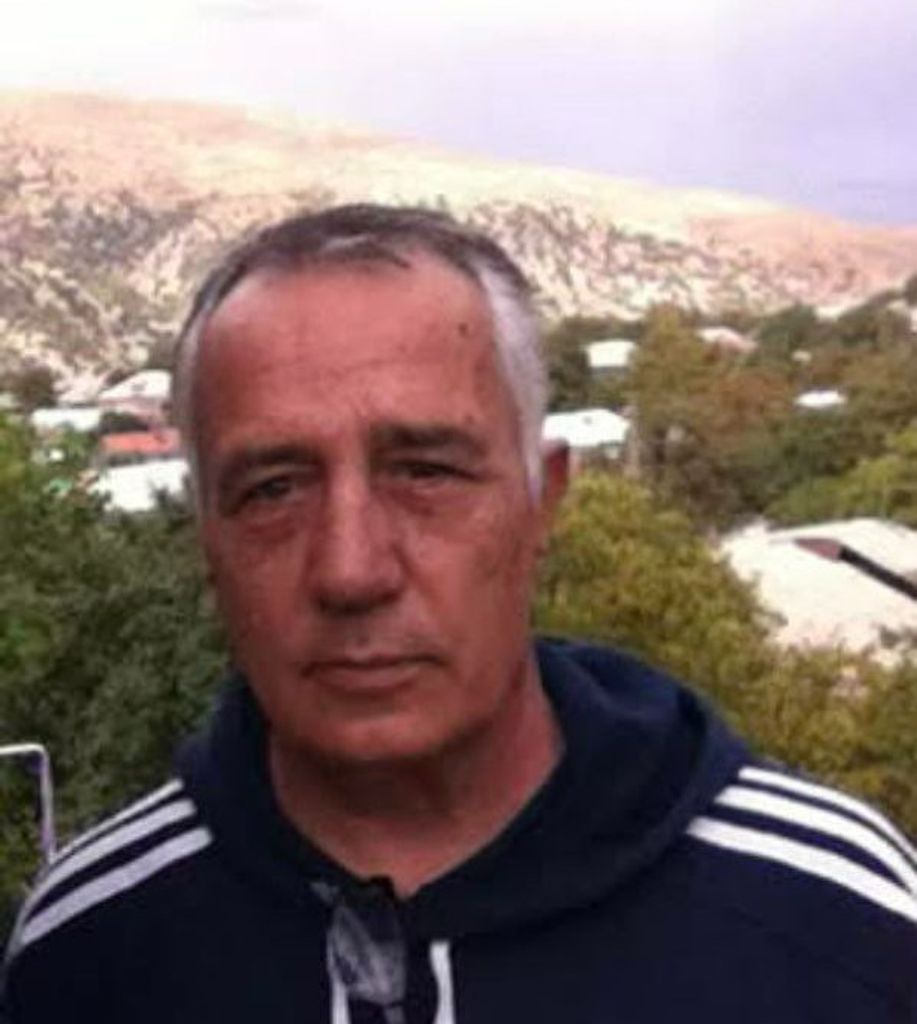 Robert  Adamian