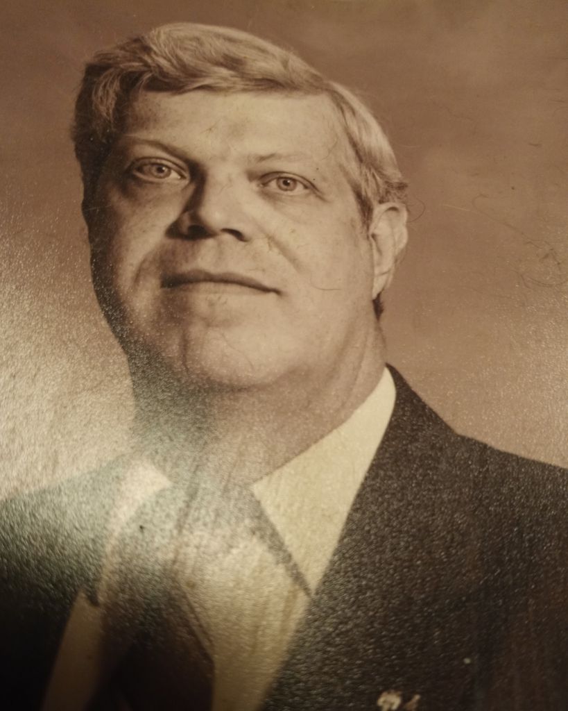 Robert Walter Bradford Profile Photo