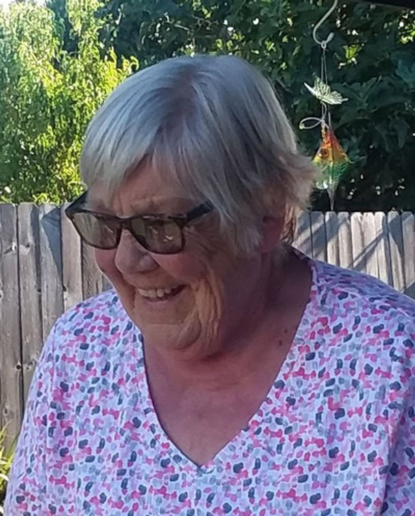 Linda R Malleis