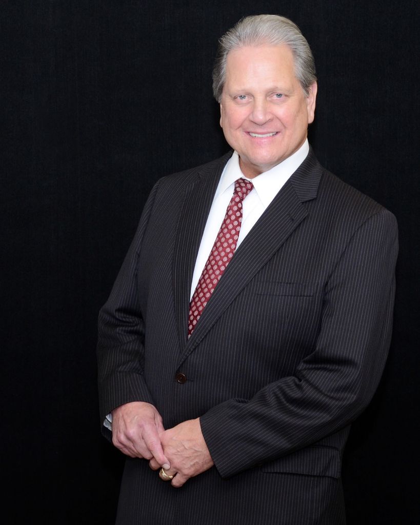 Dr. Robert Nance Cluck