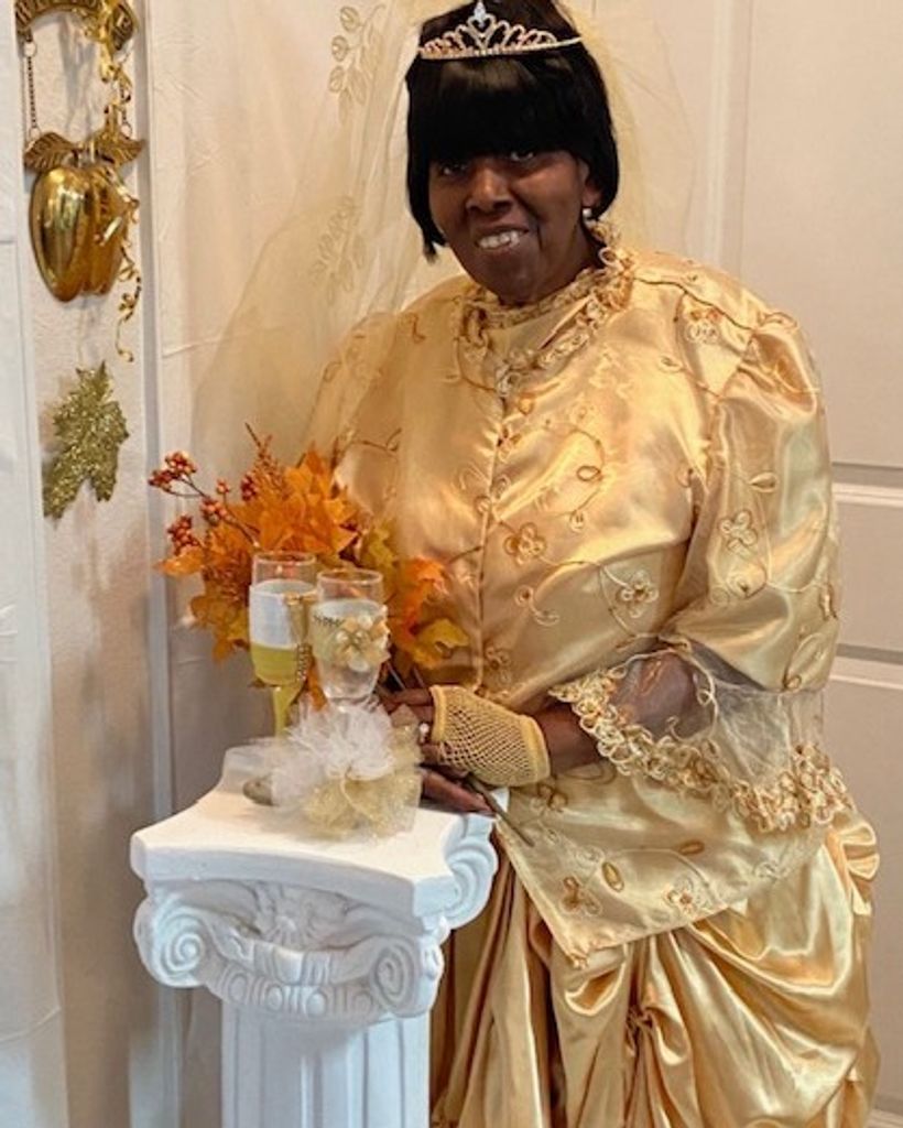 Darlene V Cooper