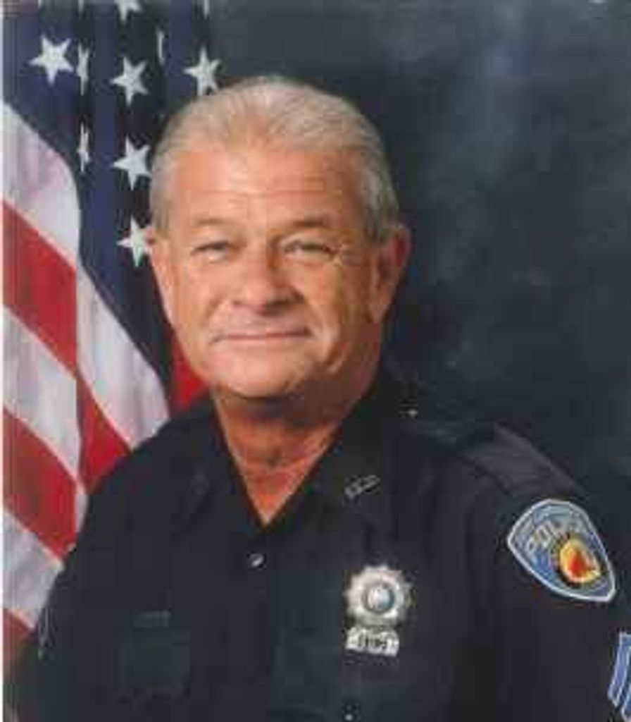 Raymon Hall Profile Photo