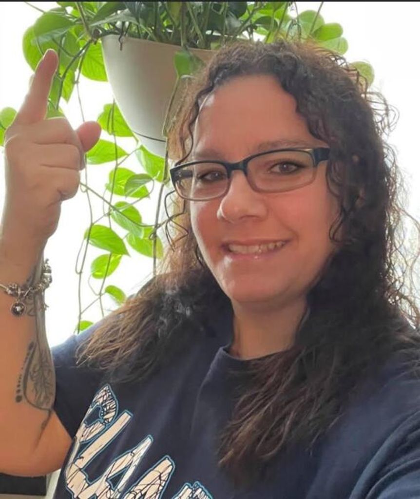 Angelica Victoria Plaza