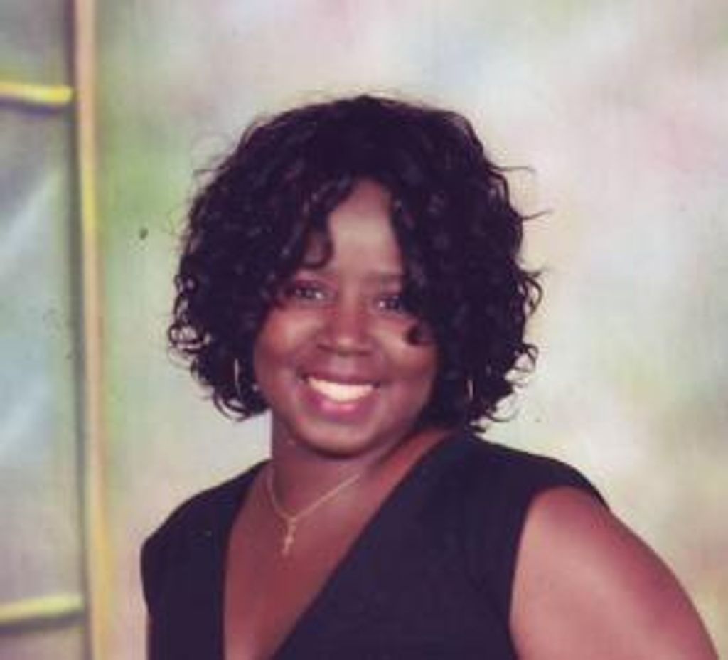 Valarie Cazenave Profile Photo