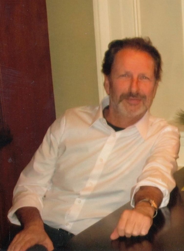 Howard Ian Mott (Ll.B.)