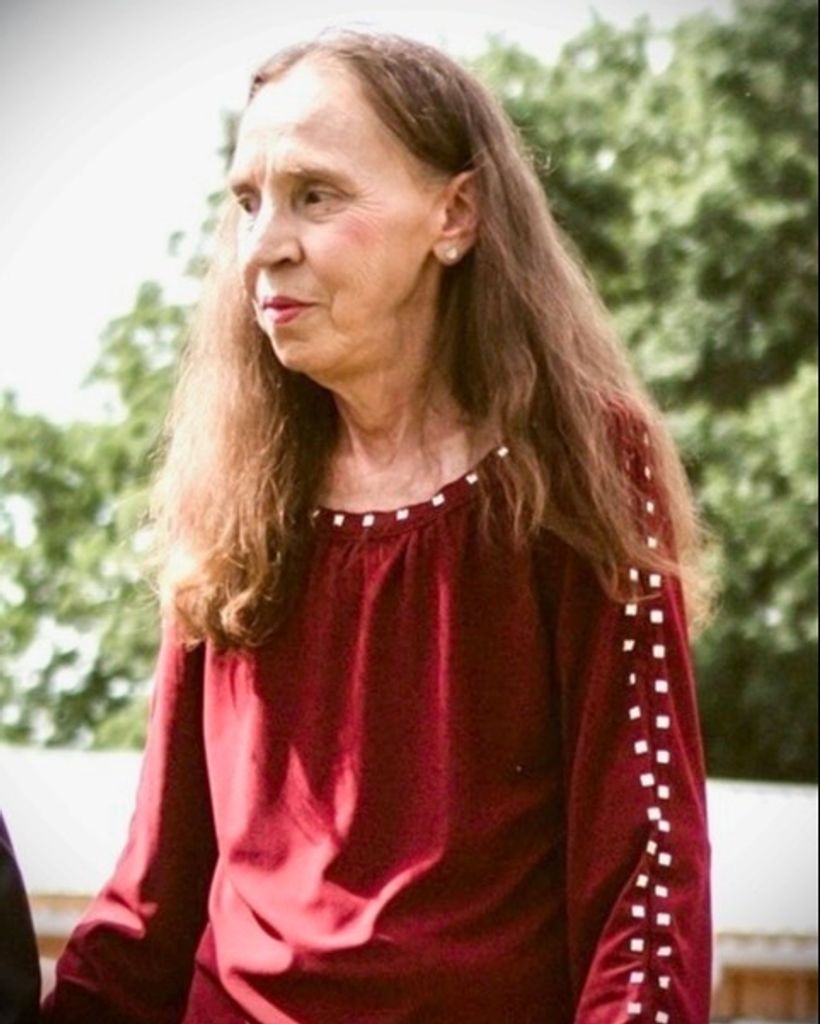 Mimi Ead Straquadine Profile Photo