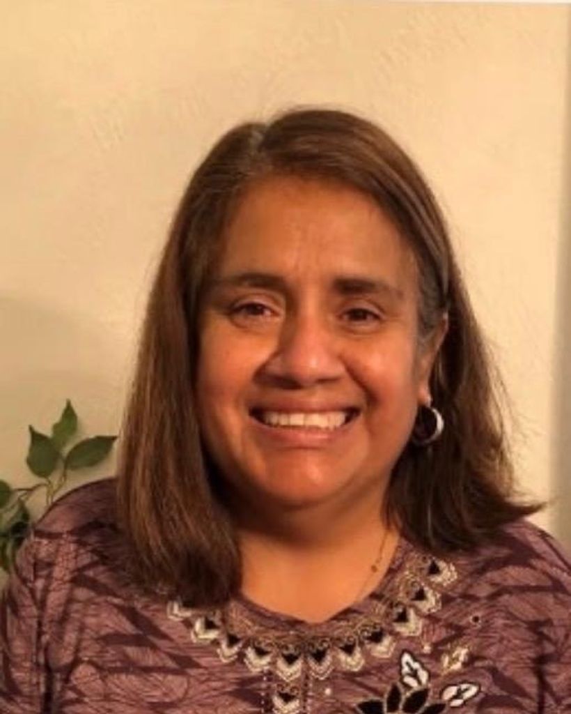 Margarita R Mendoza