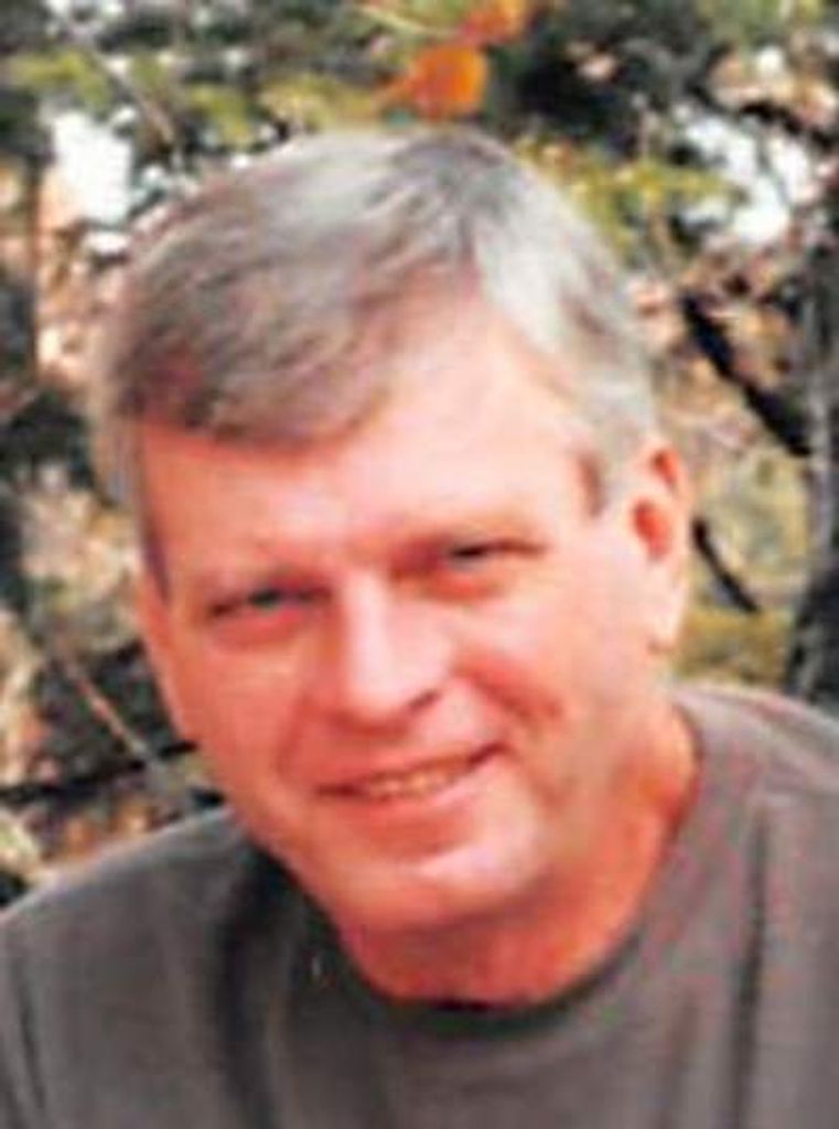 Glenn Powell Profile Photo