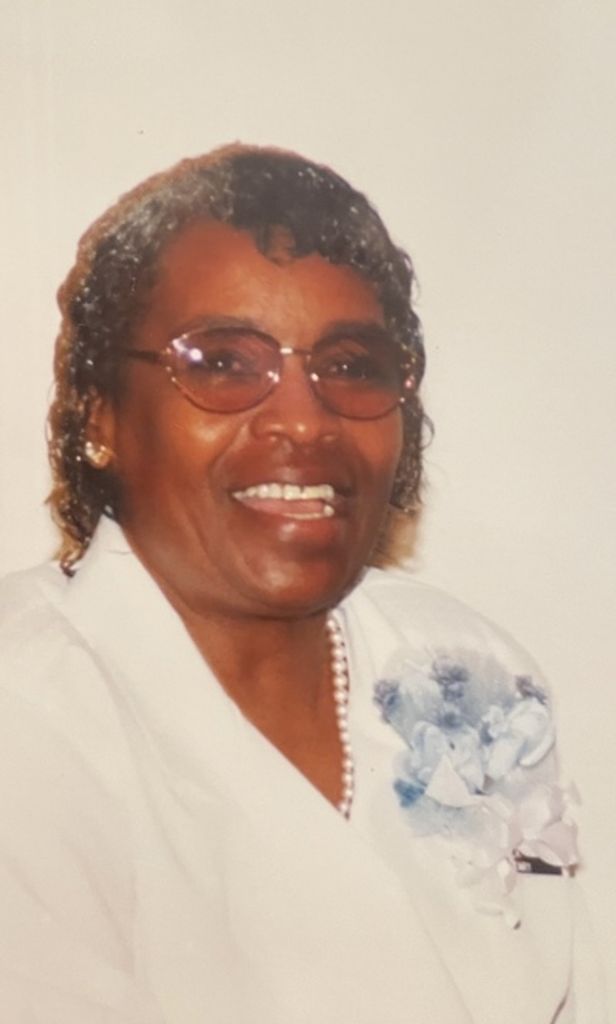 Lottie Johnson Profile Photo