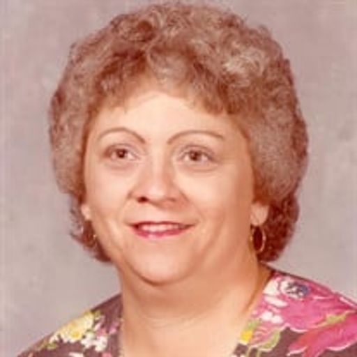 Ona Lynn Arnold photo gallery thumbnail 1 of 2