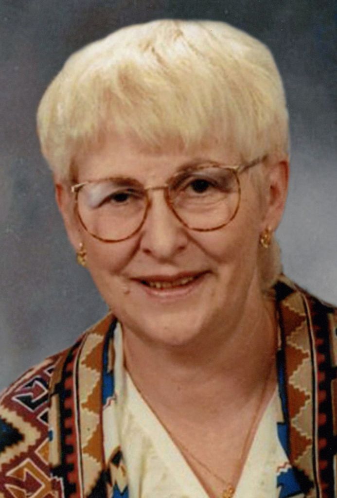 Laura (Engelhart)  Kelly