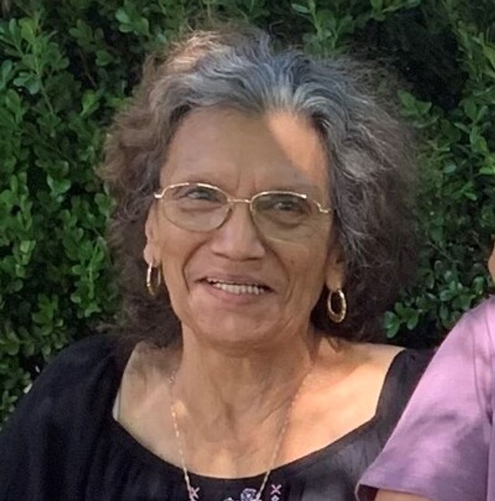 Mary Lou Treviño