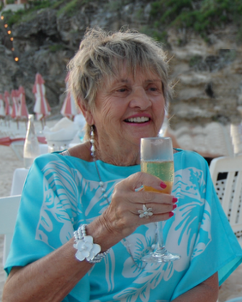 Margaret Louise Doreen (Peg) Nobbs (nee Woodford)