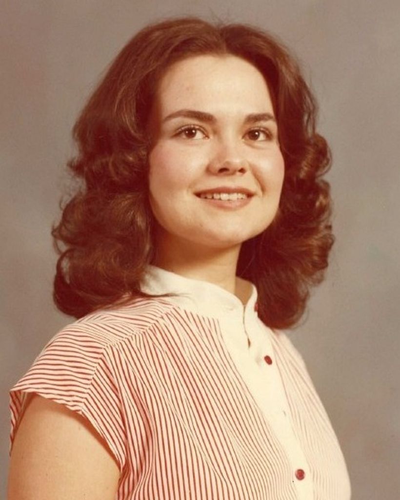 Teresa Smith Hatcher Profile Photo