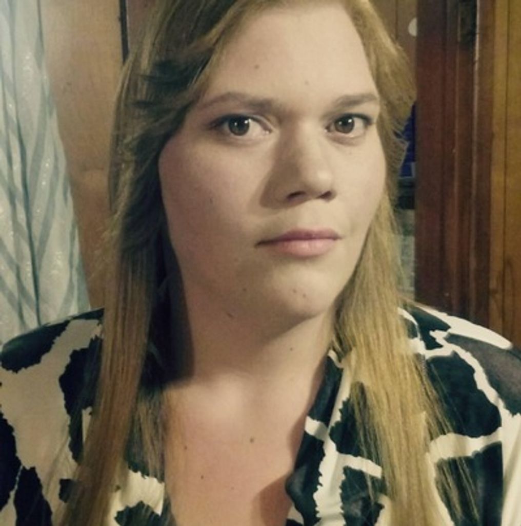 Niki Estelle Brandon Profile Photo