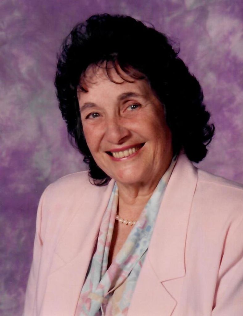Lois  E. Lang