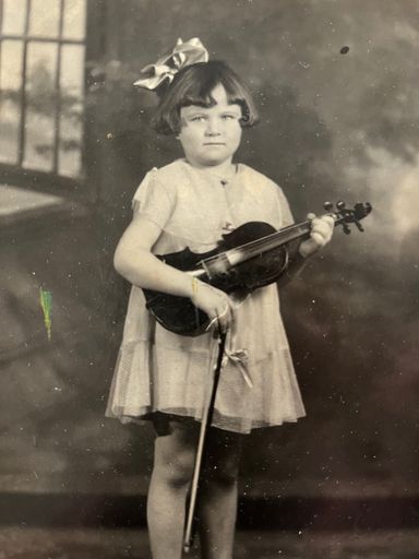 Meredith "Jo" Mae (McCue)  Severson photo gallery thumbnail 4 of 121