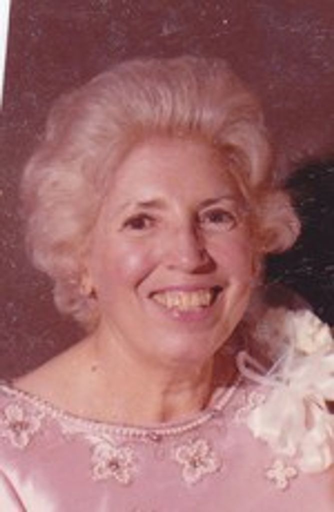 Lucia "Lucy" Pignatelli Bastinelli