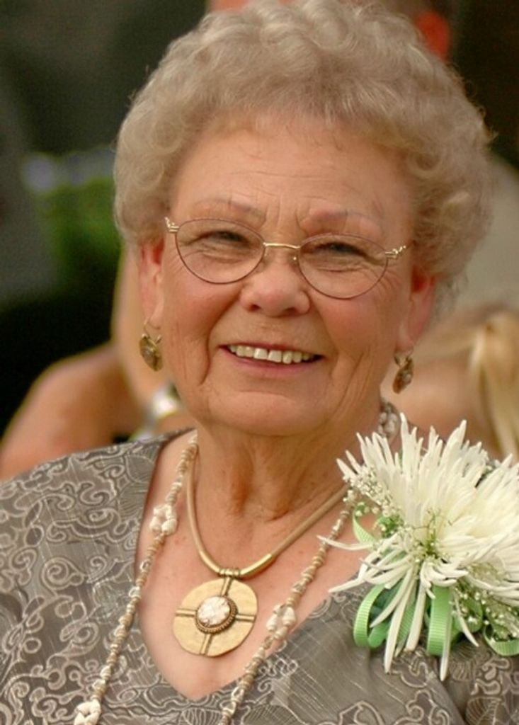 Earlene Moon Profile Photo